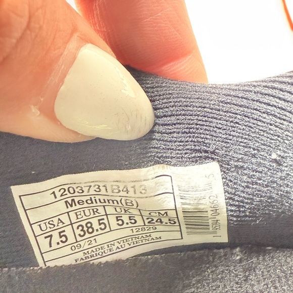 Brooks Launch 9 Womens Running Walking Shoes Blue Athletic Sneakers mdmB - Picture 8 of 8